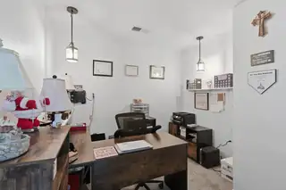 1650 El Dorado Loop Home Office