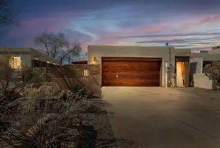 694 Lakeview Circle SE, Rio Rancho 