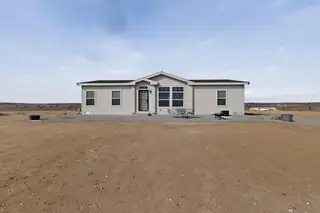 11 25th Avenue NW Exterior Front