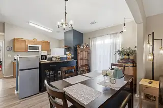 34 Salida Del Sol Dining Room