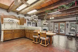 10075 Los Cansados Road NW Kitchen