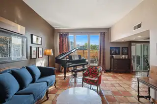 5132 La Fiesta Drive NE, Albuquerque 