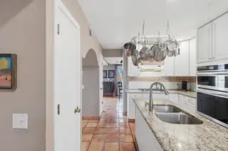 5132 La Fiesta Drive NE Kitchen