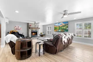 3708 Saint Andrews Drive SE Living Room