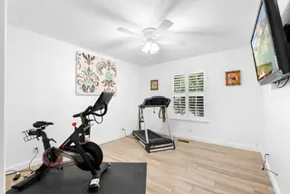 3708 Saint Andrews Drive SE Home Office