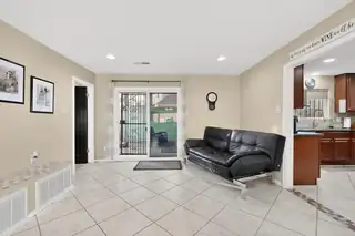 1525 Marron Circle NE Kitchen