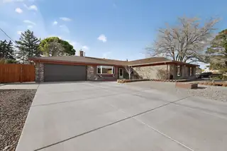 1525 Marron Circle NE, Albuquerque 