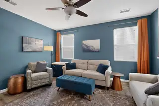 2149 Vista De Colinas Drive SE Living Room