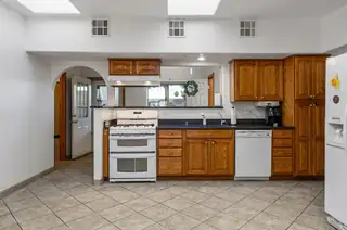 3821 Commercial Street NE Kitchen