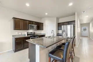 4317 Skyline Loop NE Kitchen