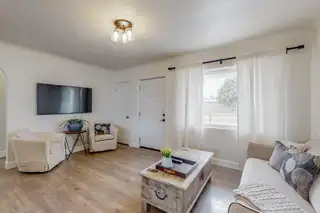 527 Gene Avenue NW Living Room