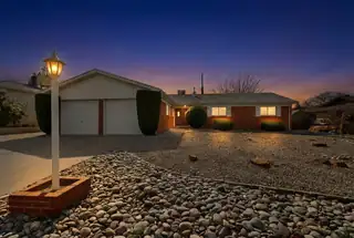 9500 Dona Marguerita Avenue NE, Albuquerque 