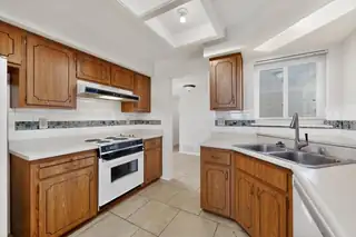 9500 Dona Marguerita Avenue NE Kitchen