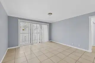 1100 Alvarado Drive SE APT 104 Living Room