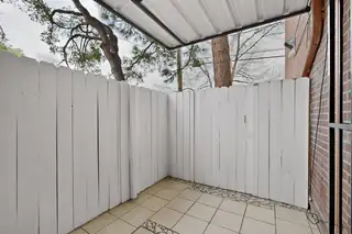 1100 Alvarado Drive SE APT 104 Patio