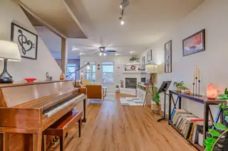 5101 Mirador Drive NW Living Room