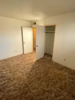 1900 Shari Vista Road SW Bedroom