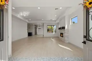 103 Fernleaf Court NW Living Room