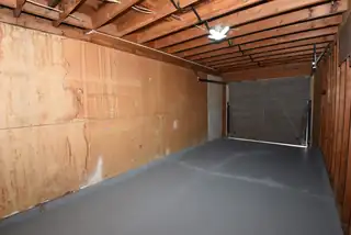 621 Elko Avenue Garage