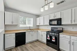 2016 Sea Breeze Street NW Kitchen