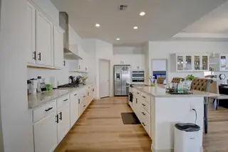 4024 Windy Road NE Kitchen