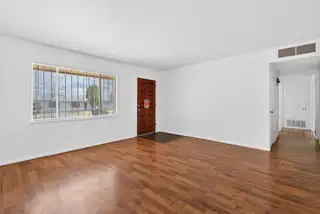 1509 Delgado Drive SW Living Room