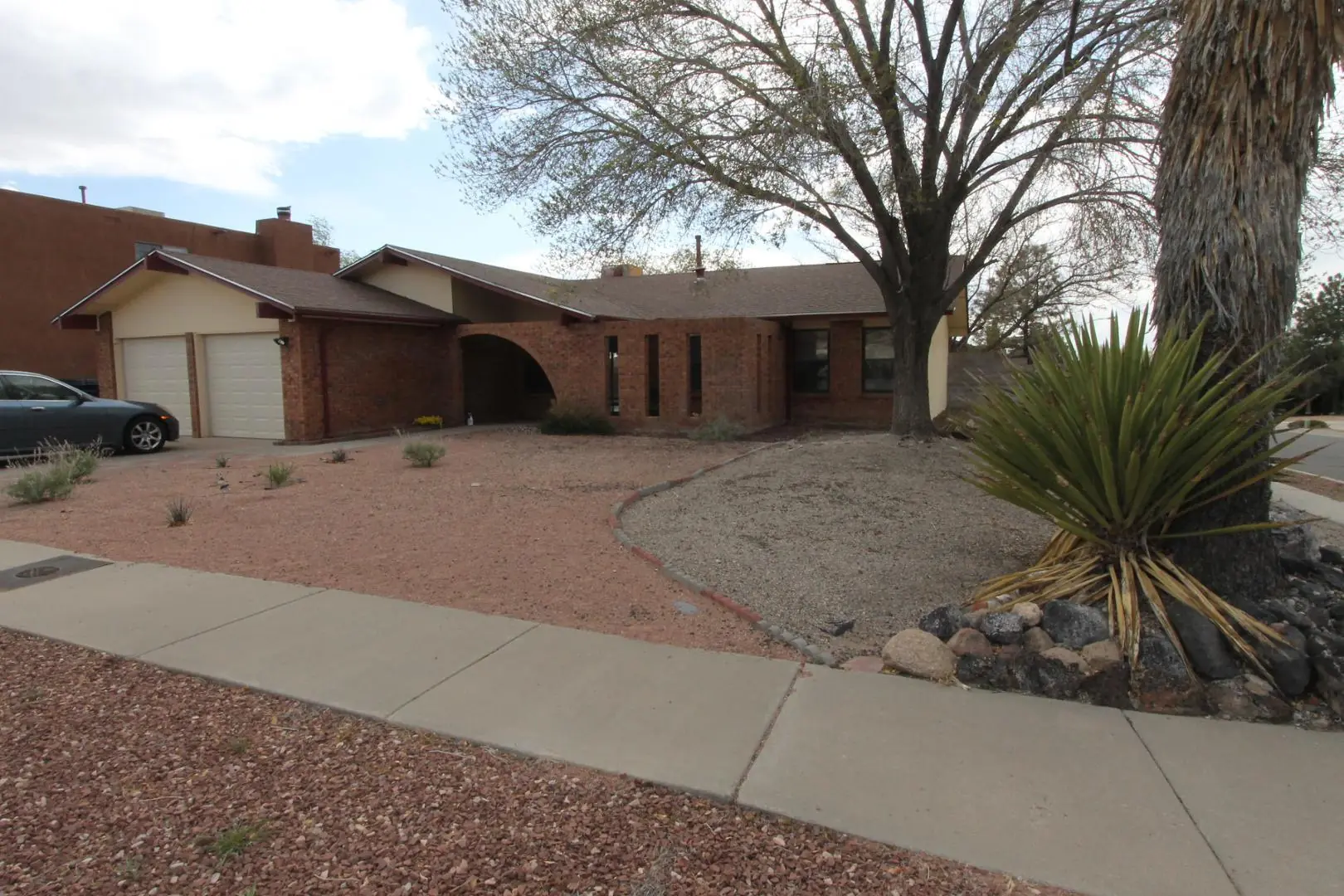 7721 White Street NE