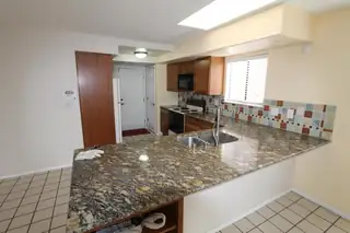 7721 White Street NE 