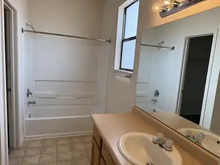 4204 Ridgeway Court SE D 