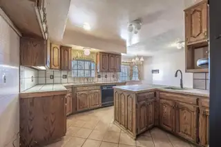 350 Applewood Road Kitchen