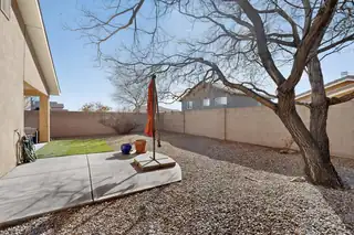 3853 Oasis Springs Road NE Patio