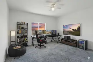 10016 Rio Canon Avenue SW Home Office