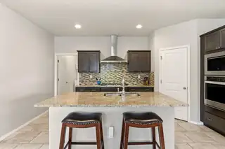 4509 Skyline Loop NE Kitchen