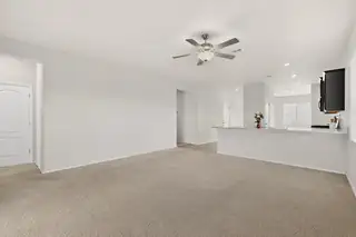 3602 Timberline Road NE Living Room