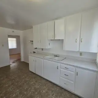 205 Madison Street NE 