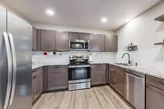 1800 Field Drive NE Kitchen