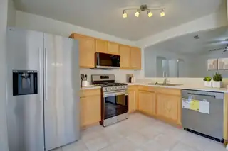 4032 Cresta Park Avenue NW Kitchen