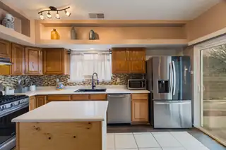 7228 Spruce Mountain Loop NE Kitchen
