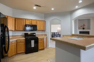 4015 Arapahoe Avenue NW Kitchen