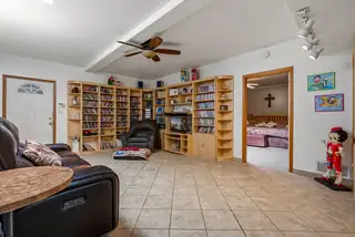 3821 Commercial Street NE 