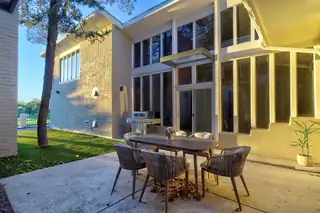 5605 Fairoak Trail NE Patio