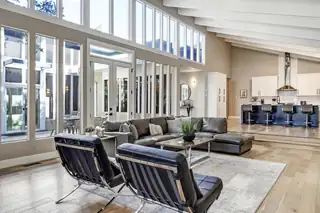 5605 Fairoak Trail NE Living Room