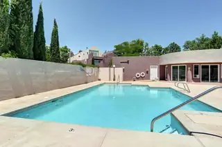 5101 Glenwood Pointe Lane NE Pool