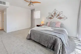 5101 Glenwood Pointe Lane NE Bedroom