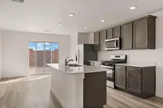 1529 Rawhide Loop NE Kitchen