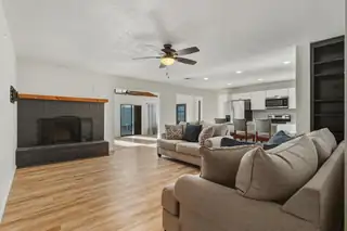 2717 Los Tretos Street NW 