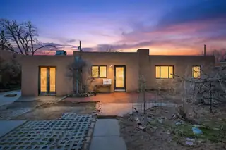 3028 Frontier Avenue NE, Albuquerque