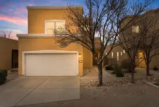 3743 Candelarias Lane NW, Albuquerque