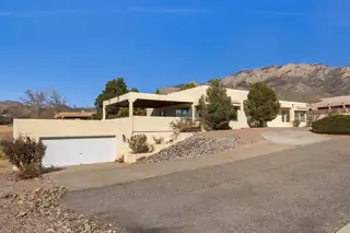 12505 Wilshire Avenue NE, Albuquerque