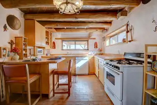 707 17th Street NW Kitchen